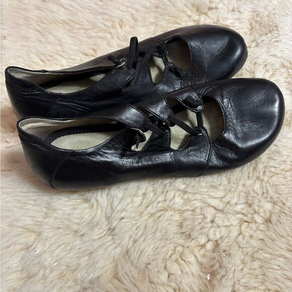 Josef Seibel Black Leather Flats size 40 or 9 - Picture 9 of 9